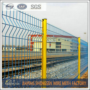 Wire Mesh Fence Wire Mesh Fence