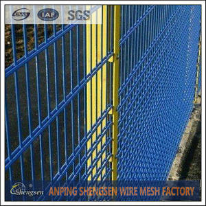 Wire Mesh Fence Wire Mesh Fence